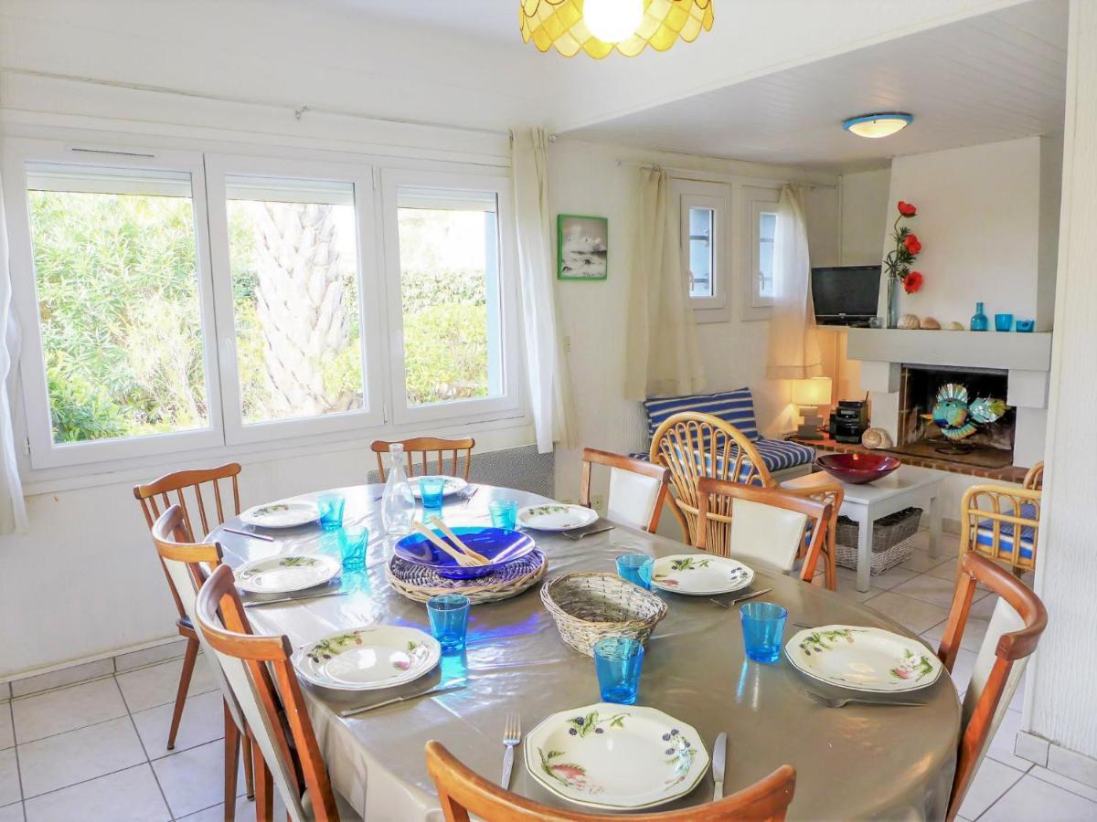 Les Vives By Interhome